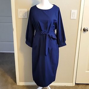 Office/work/professional attire Dress